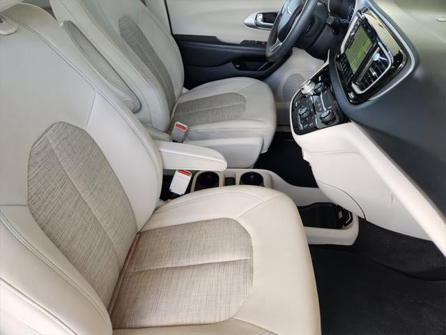 used 2018 Chrysler Pacifica Hybrid car, priced at $14,995