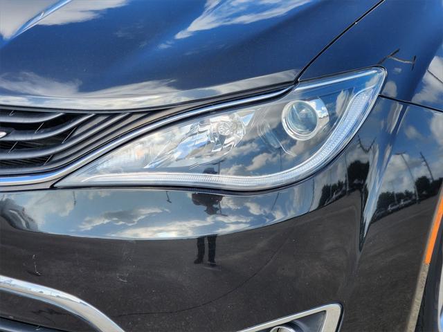 used 2018 Chrysler Pacifica Hybrid car, priced at $14,995