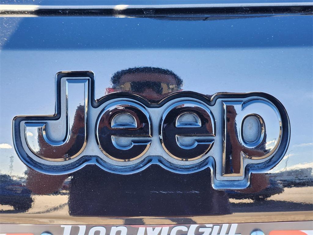 used 2019 Jeep Grand Cherokee car, priced at $17,495