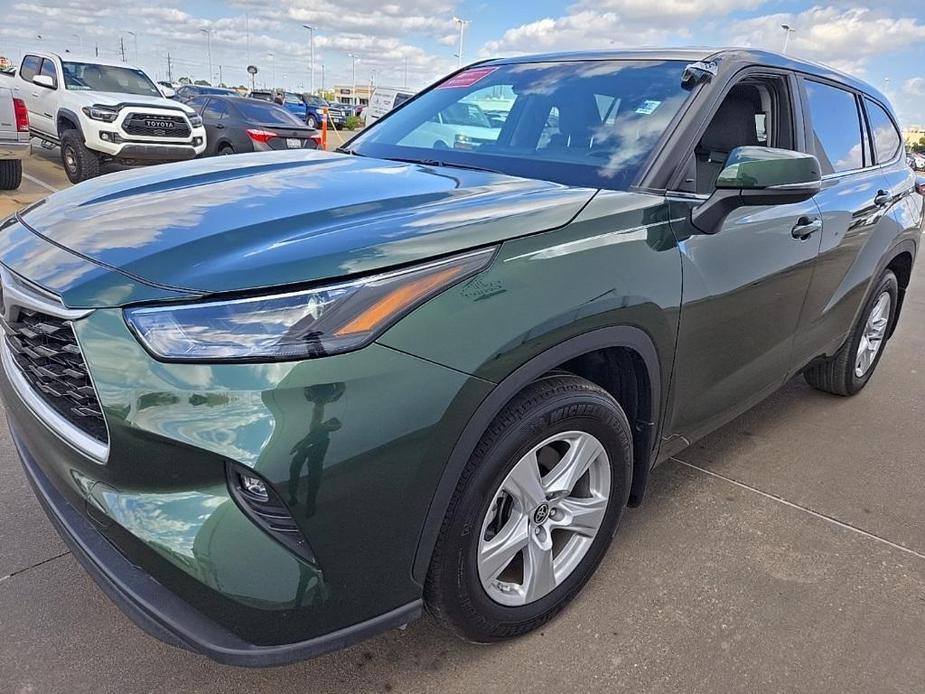 used 2024 Toyota Highlander car, priced at $41,246