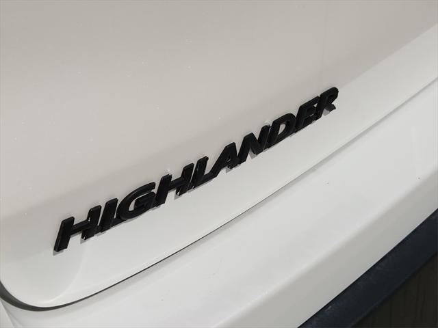used 2019 Toyota Highlander car, priced at $18,995