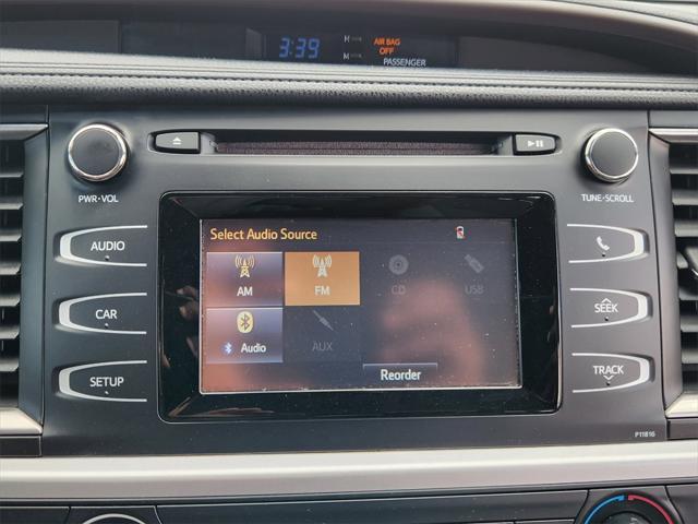 used 2019 Toyota Highlander car, priced at $18,995