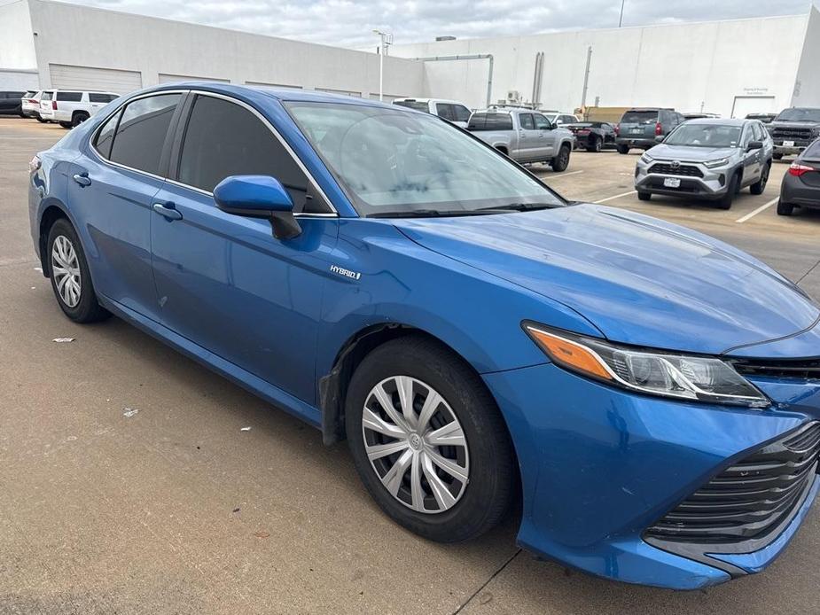 used 2020 Toyota Camry Hybrid car, priced at $25,192