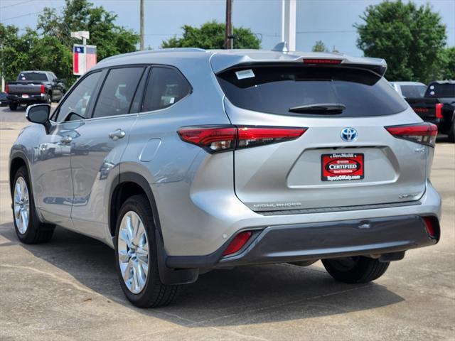 used 2022 Toyota Highlander Hybrid car, priced at $40,695