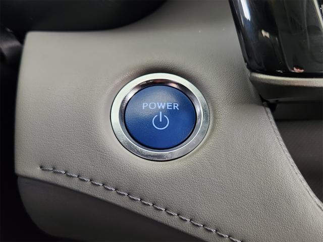used 2022 Toyota Highlander Hybrid car, priced at $40,695
