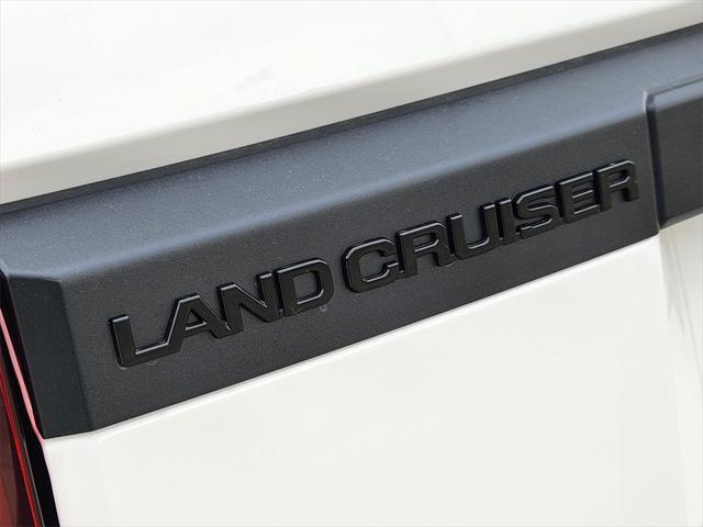new 2025 Toyota Land Cruiser car