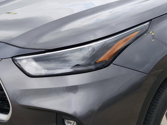 used 2022 Toyota Highlander car, priced at $34,995