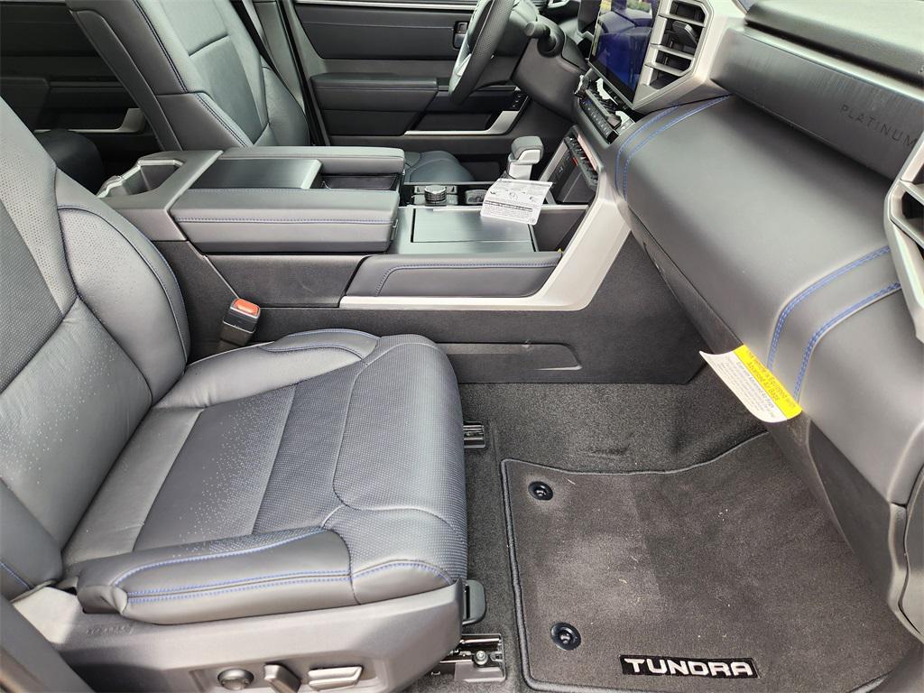 new 2025 Toyota Tundra Hybrid car