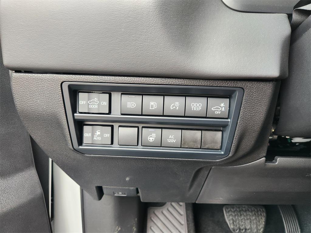 new 2025 Toyota Tundra Hybrid car