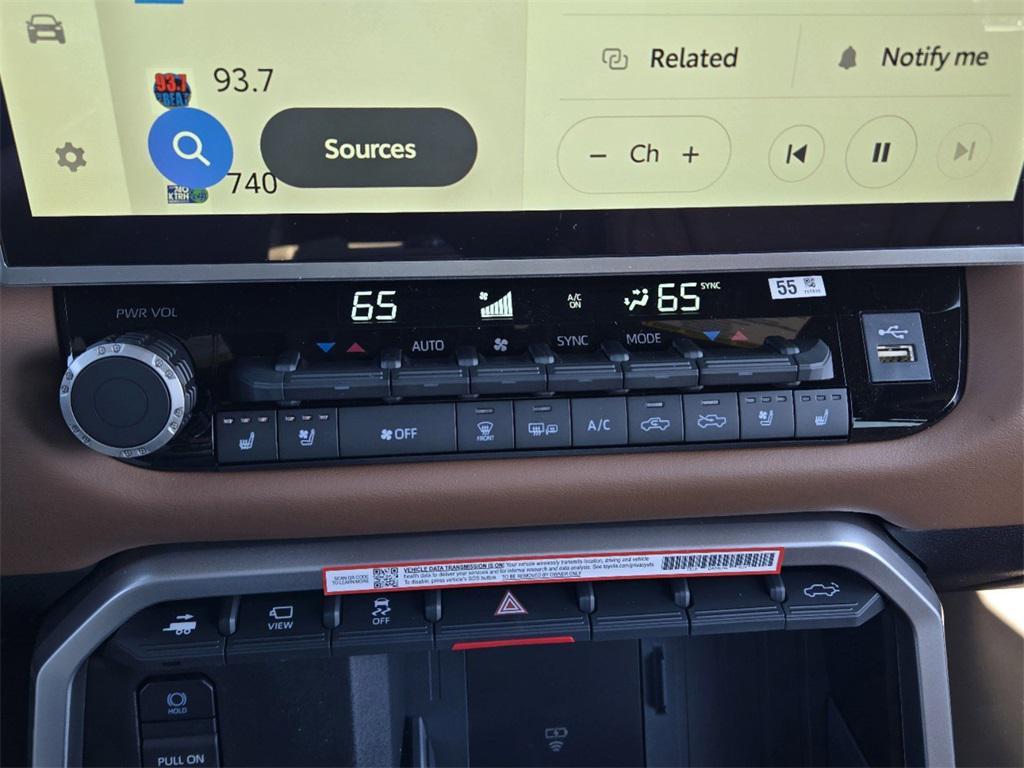 new 2025 Toyota Tundra car