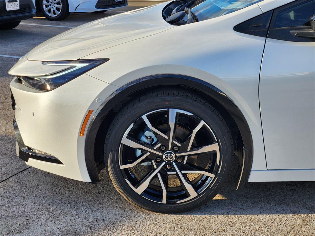 new 2026 Toyota Prius Plug-In Hybrid car, priced at $46,282