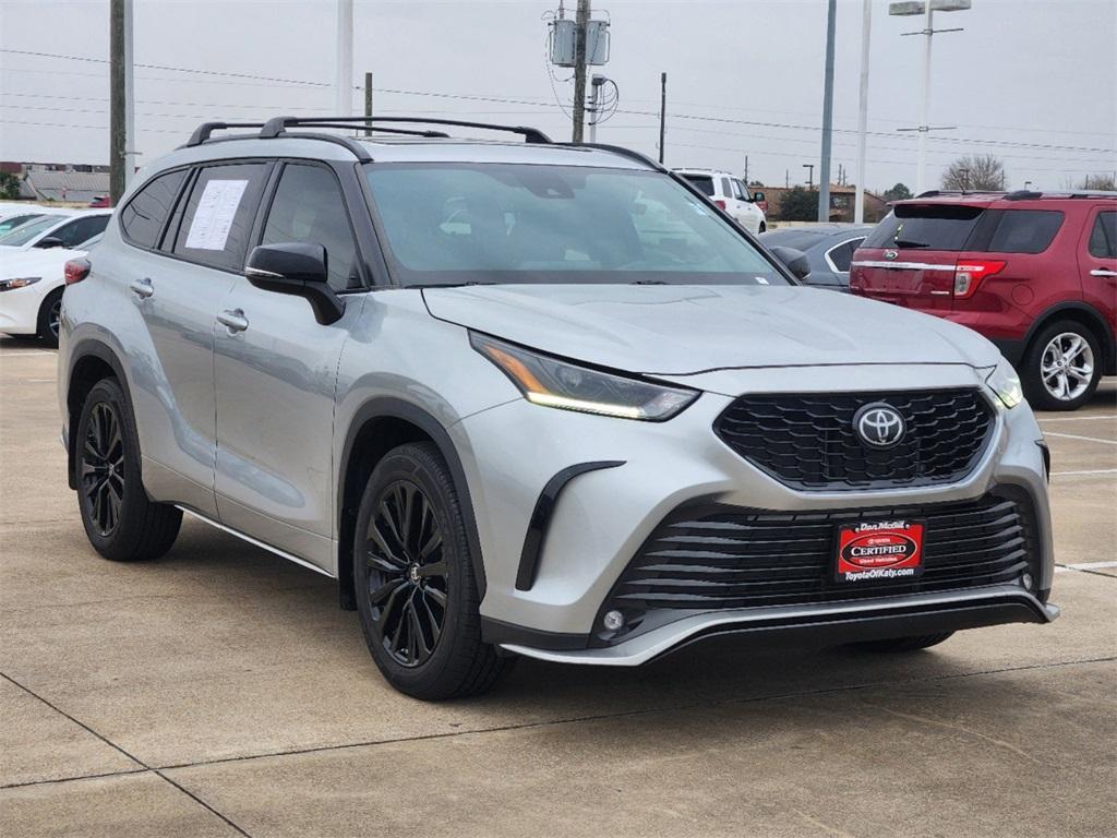 used 2023 Toyota Highlander car, priced at $39,788