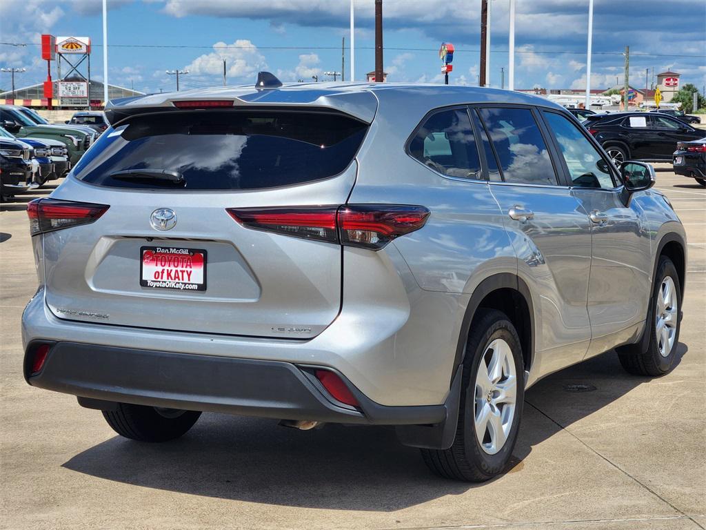 used 2024 Toyota Highlander car, priced at $35,695