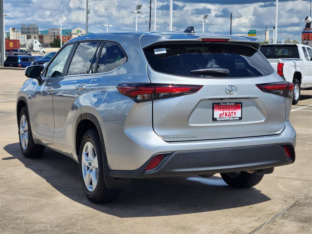 used 2024 Toyota Highlander car, priced at $35,695
