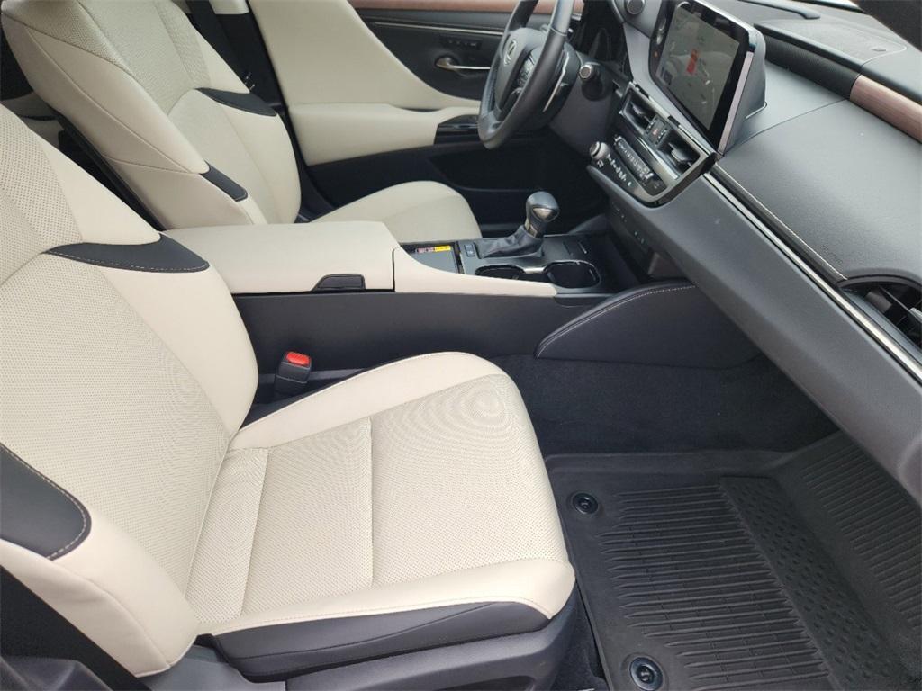 used 2023 Lexus ES 300h car, priced at $41,688