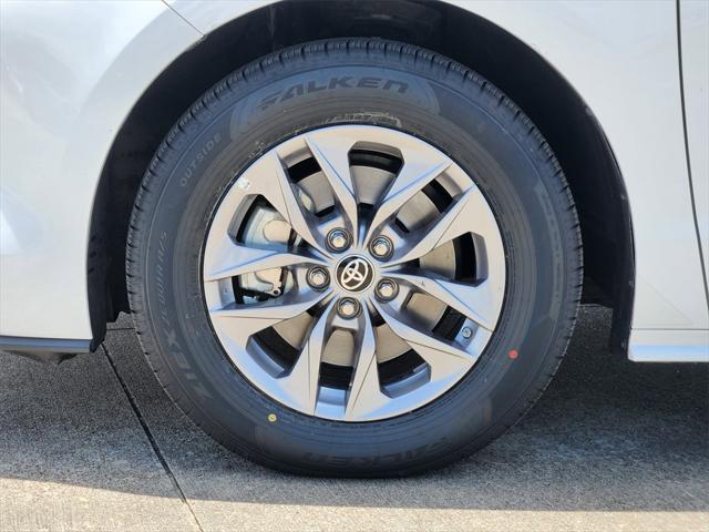 used 2024 Toyota Sienna car, priced at $40,195