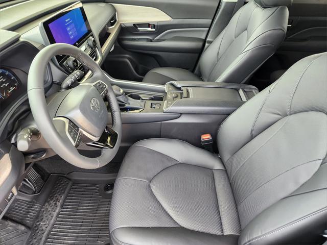 new 2025 Toyota Grand Highlander car, priced at $58,082