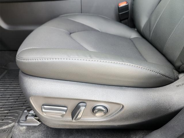 new 2025 Toyota Grand Highlander car, priced at $58,082