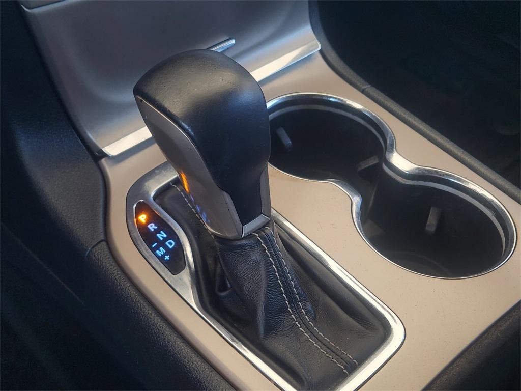 used 2017 Jeep Grand Cherokee car, priced at $12,495