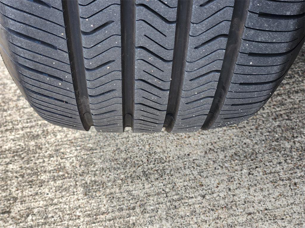 used 2017 Cadillac XT5 car, priced at $15,995