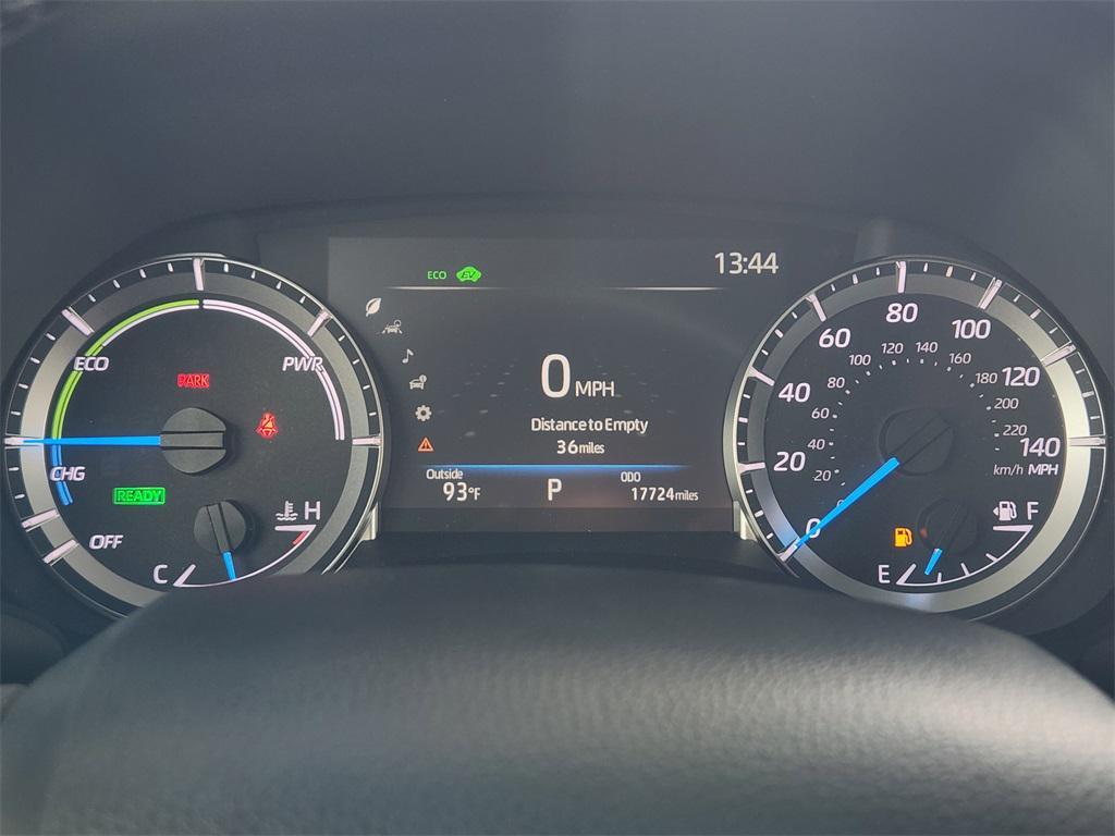 used 2023 Toyota Highlander Hybrid car, priced at $40,995