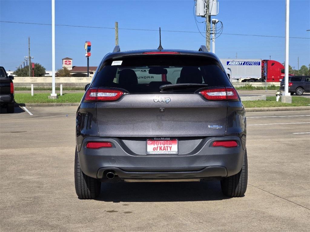 used 2018 Jeep Cherokee car, priced at $12,995