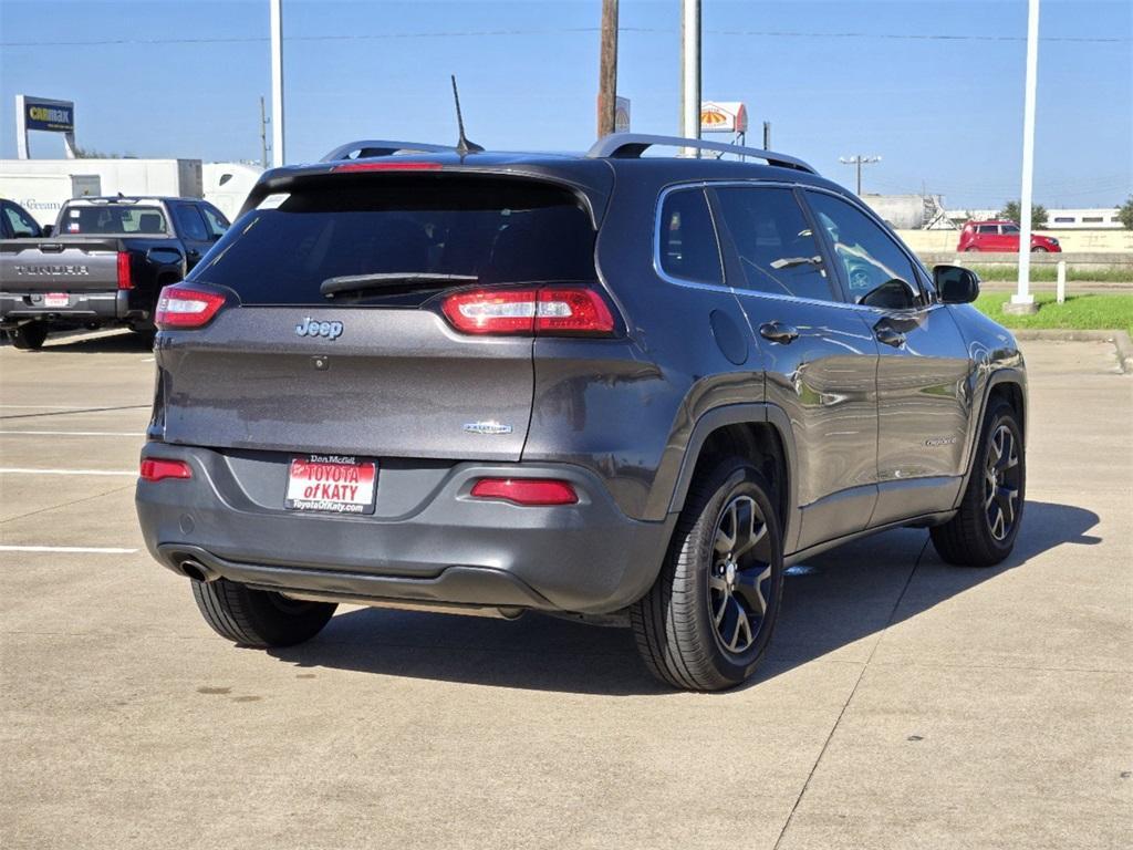 used 2018 Jeep Cherokee car, priced at $12,995