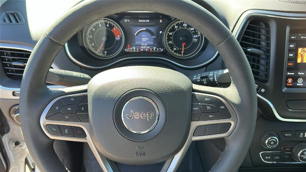 used 2022 Jeep Cherokee car, priced at $22,595