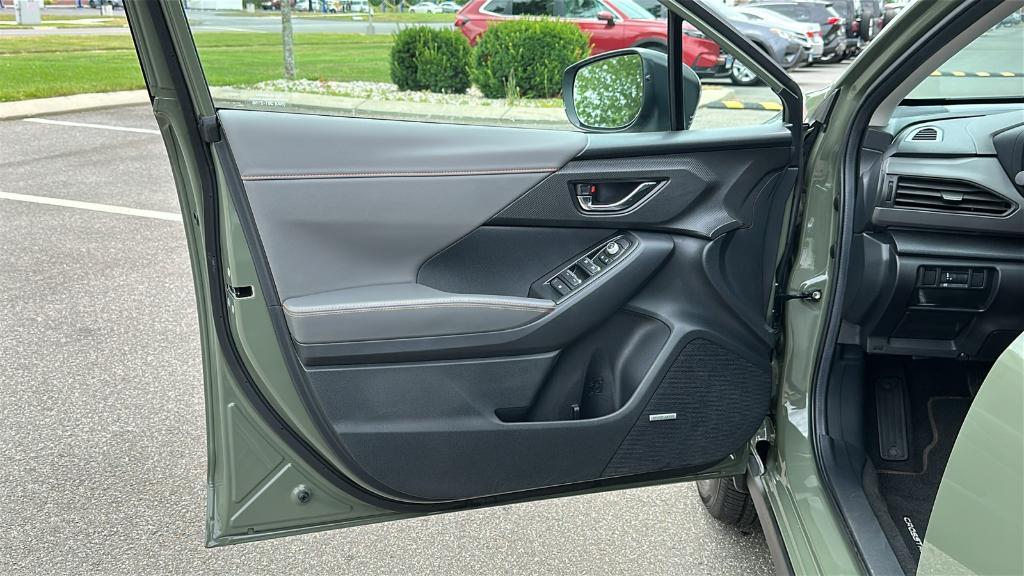 used 2025 Subaru Crosstrek car, priced at $32,895
