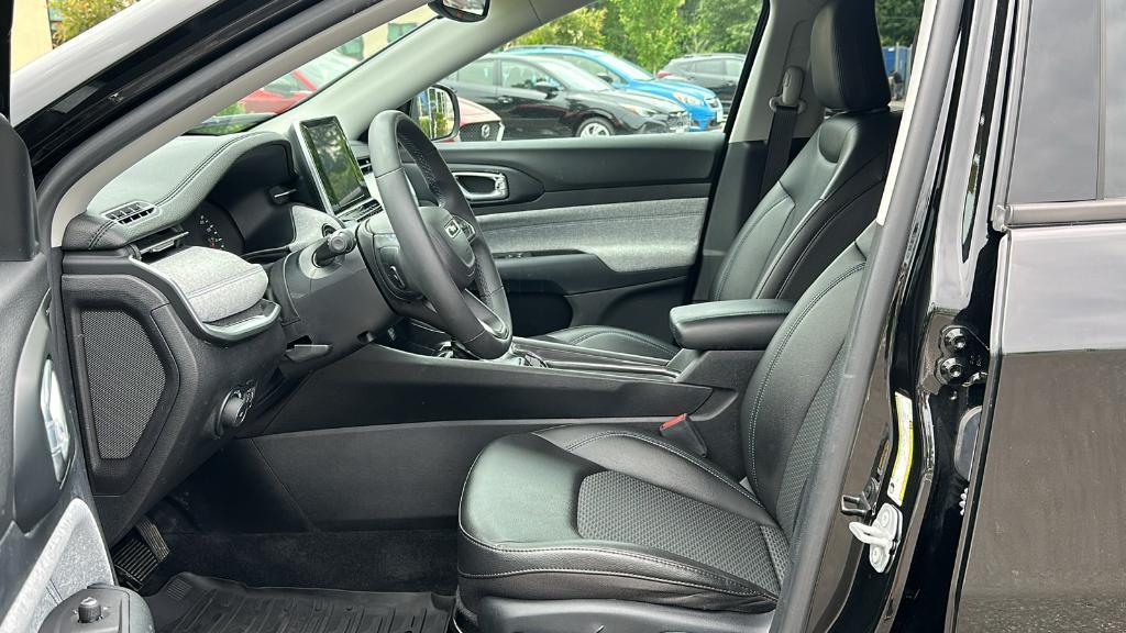 used 2022 Jeep Compass car, priced at $21,999