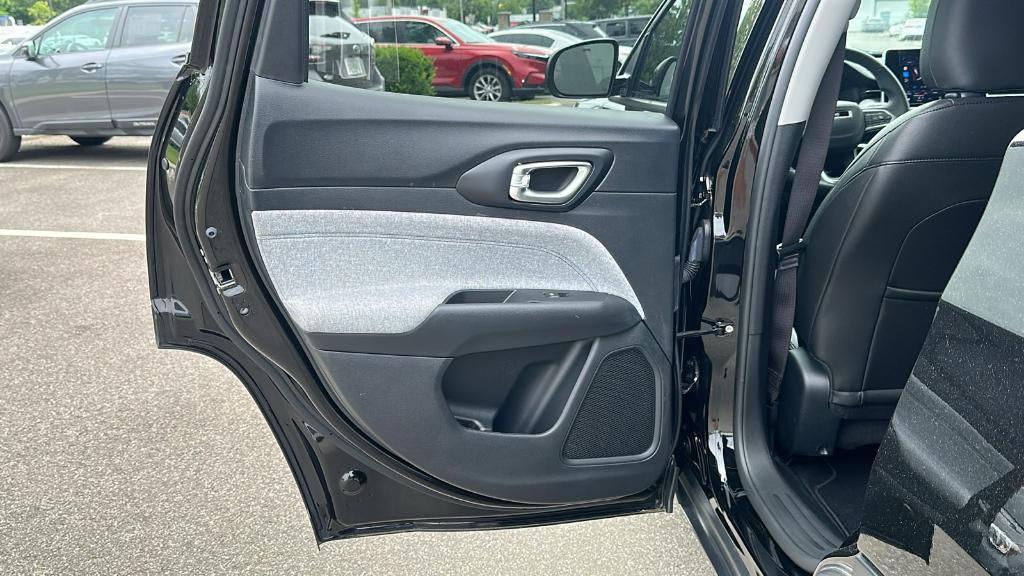 used 2022 Jeep Compass car, priced at $21,999