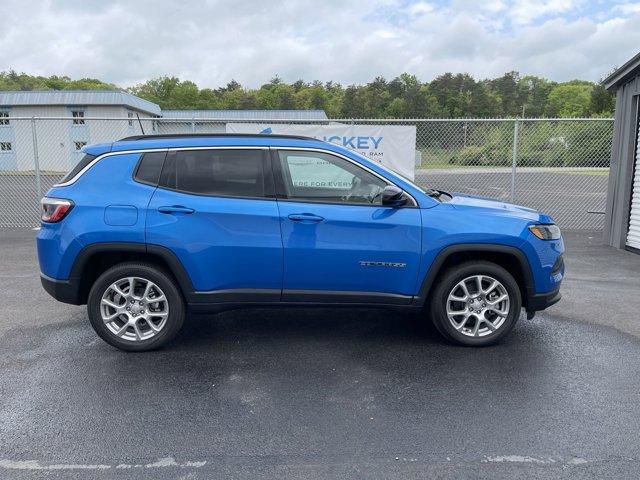 new 2024 Jeep Compass car, priced at $32,274