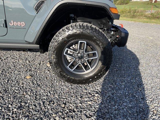 new 2025 Jeep Gladiator car, priced at $54,933