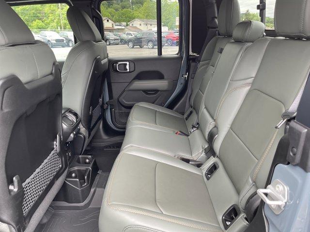 new 2025 Jeep Gladiator car, priced at $51,554