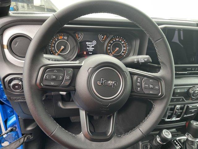 new 2025 Jeep Wrangler car, priced at $39,299