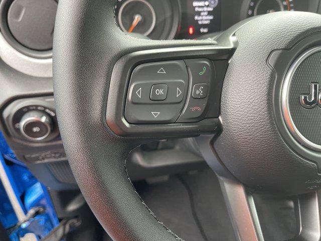 new 2025 Jeep Wrangler car, priced at $39,299