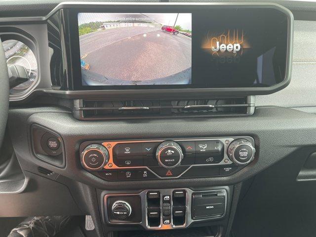 new 2025 Jeep Wrangler car, priced at $41,159