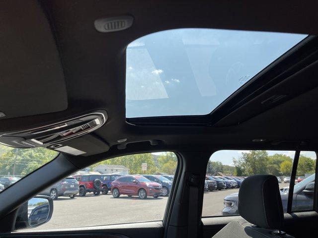 new 2025 Jeep Grand Cherokee car, priced at $37,245