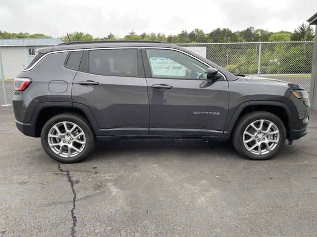 new 2024 Jeep Compass car, priced at $32,274