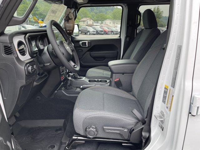 new 2025 Jeep Gladiator car, priced at $39,342