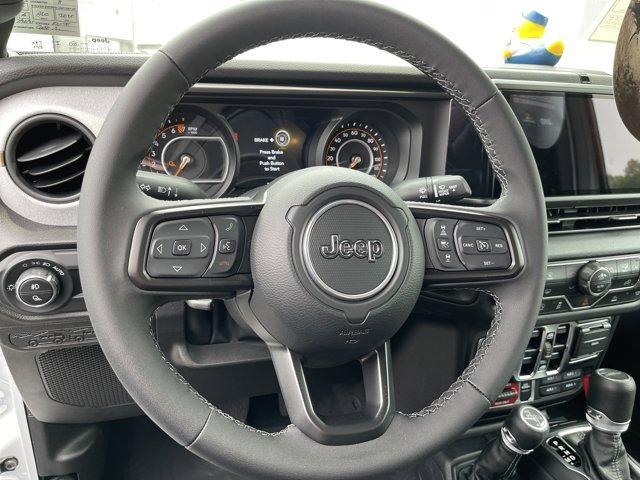 new 2025 Jeep Gladiator car, priced at $39,342