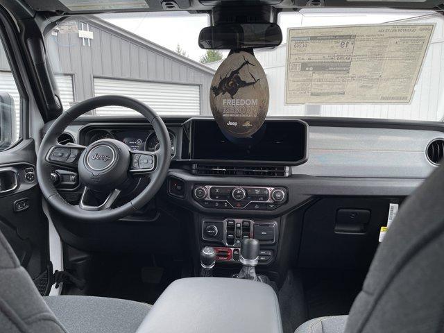 new 2025 Jeep Gladiator car, priced at $39,342