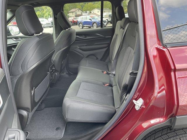 new 2025 Jeep Grand Cherokee car, priced at $35,245