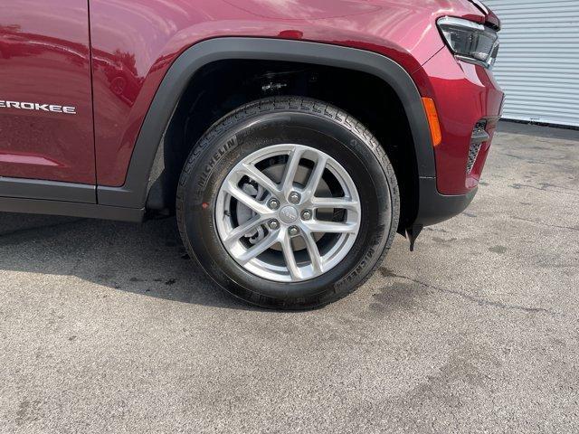 new 2025 Jeep Grand Cherokee car, priced at $35,245