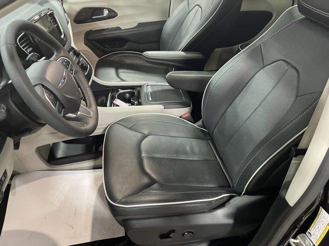 used 2023 Chrysler Pacifica car, priced at $36,997