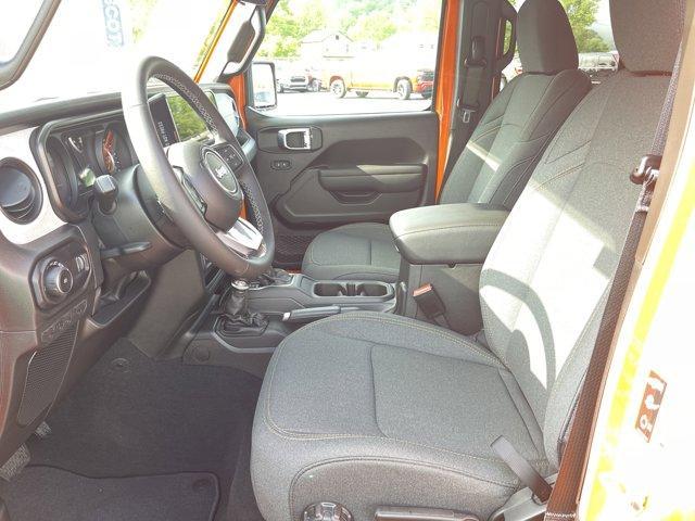 new 2025 Jeep Wrangler car, priced at $38,584