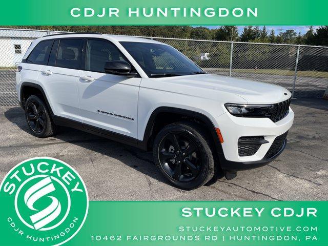 new 2025 Jeep Grand Cherokee car, priced at $41,446