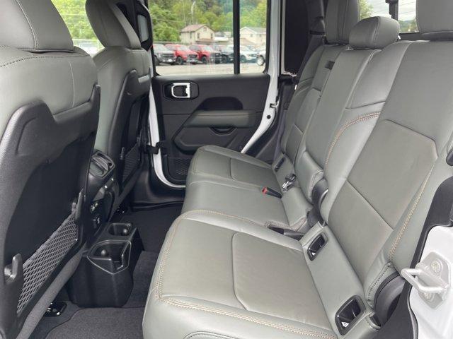 new 2025 Jeep Gladiator car, priced at $55,484
