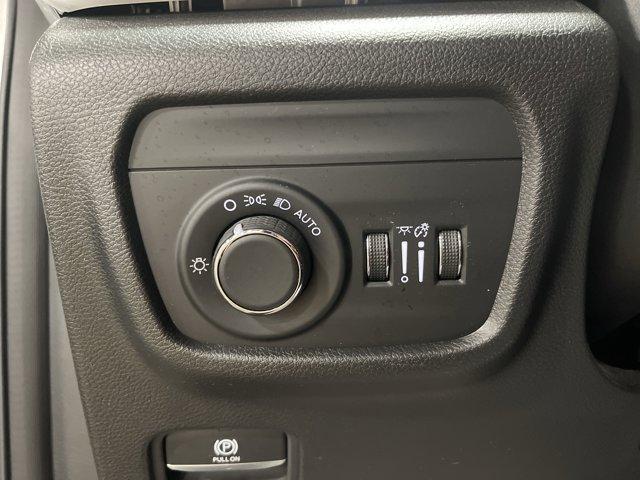 used 2024 Jeep Grand Cherokee car, priced at $30,497