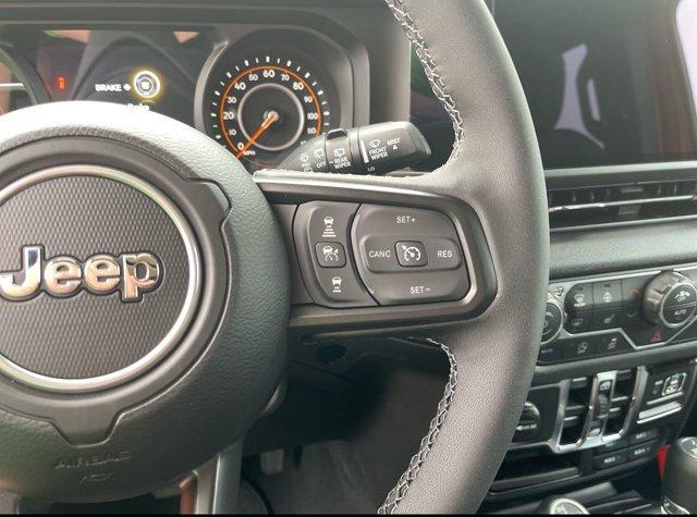 new 2025 Jeep Wrangler car, priced at $41,460